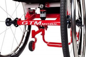 The use of technologically and advanced, built-in air shock means more comfort for you when travelling over bumpy surfaces. It also reduces the risk of damage to the wheelchair